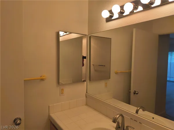 $1,250 | Undisclosed Address, Las Vegas, NV 89145