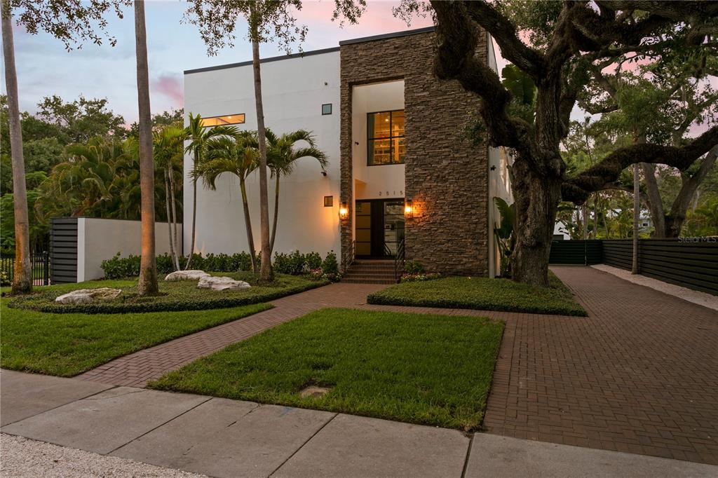 2515 West Shell Point Road Tampa, FL 33611 - Photo 38 of 46