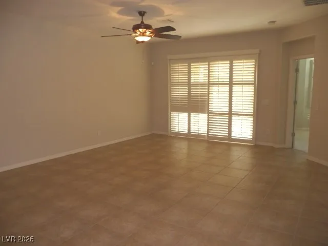 $2,095 | 7405 Port Charlotte Avenue, Las Vegas, NV 89131