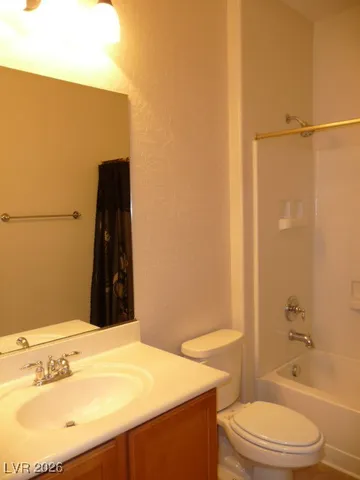 $2,095 | 7405 Port Charlotte Avenue, Las Vegas, NV 89131