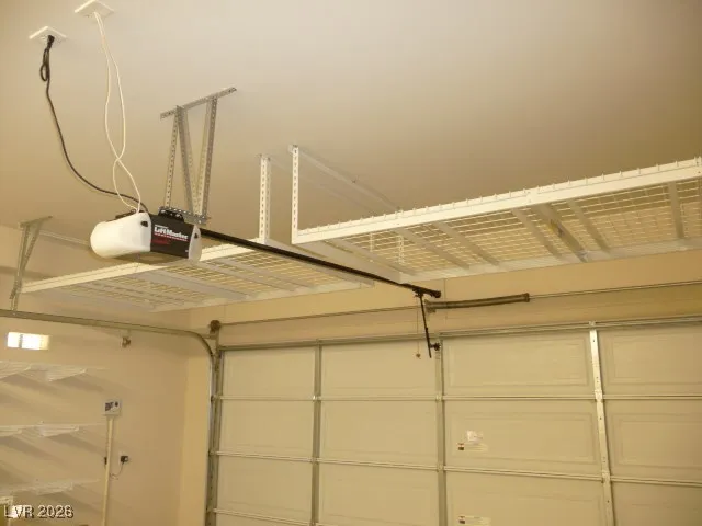 $2,095 | 7405 Port Charlotte Avenue, Las Vegas, NV 89131