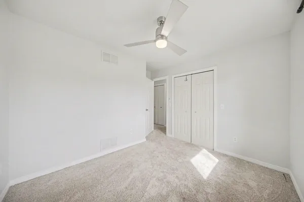 $189,900 | 164 Somerset Drive, Brooklyn, MI 49230