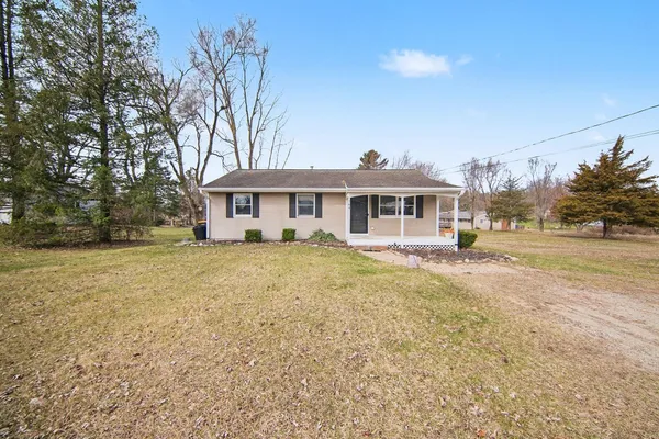 $189,900 | 164 Somerset Drive, Brooklyn, MI 49230