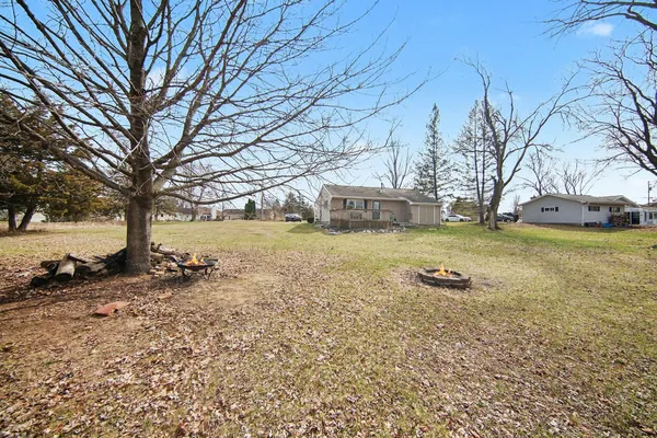 $189,900 | 164 Somerset Drive, Brooklyn, MI 49230