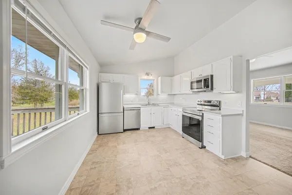 $189,900 | 164 Somerset Drive, Brooklyn, MI 49230