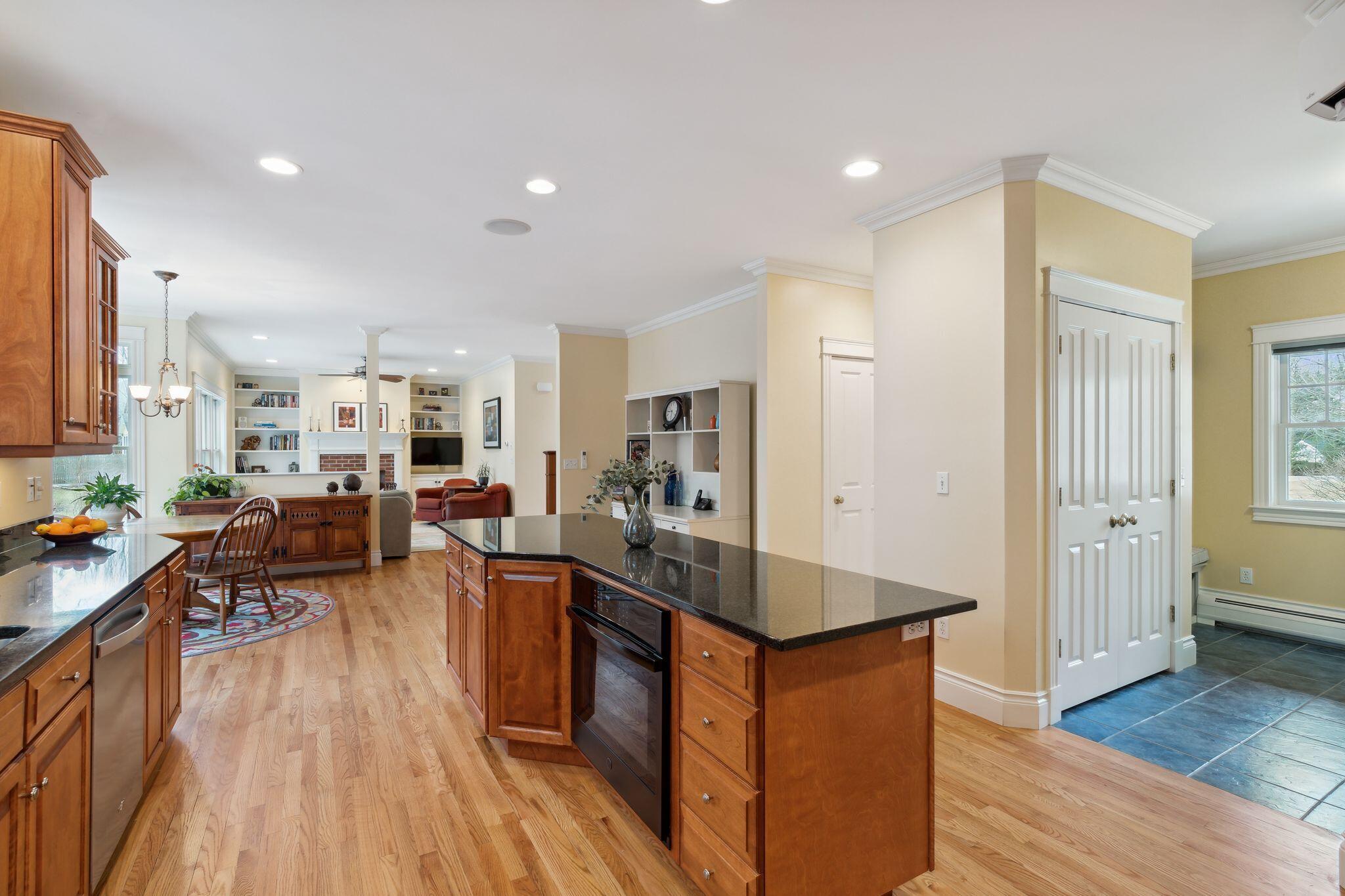 25 Cross Hill Road Cape Elizabeth, ME 04107 - Photo 8 of 54 35_DSC05968