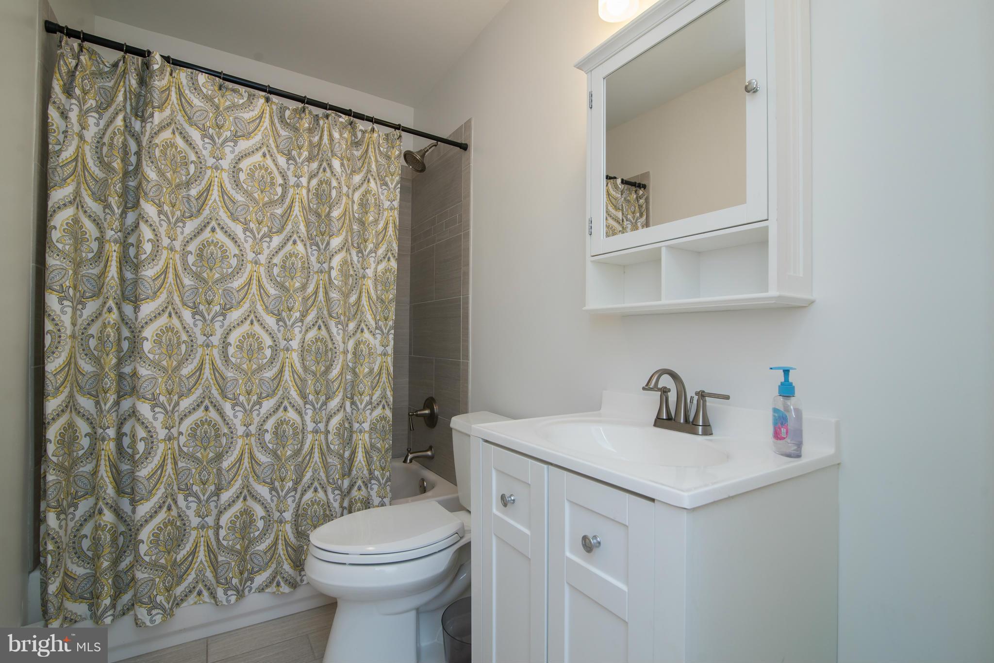 4216 Laurel Road Alexandria, VA 22309 - Photo 12 of 23 Bath
