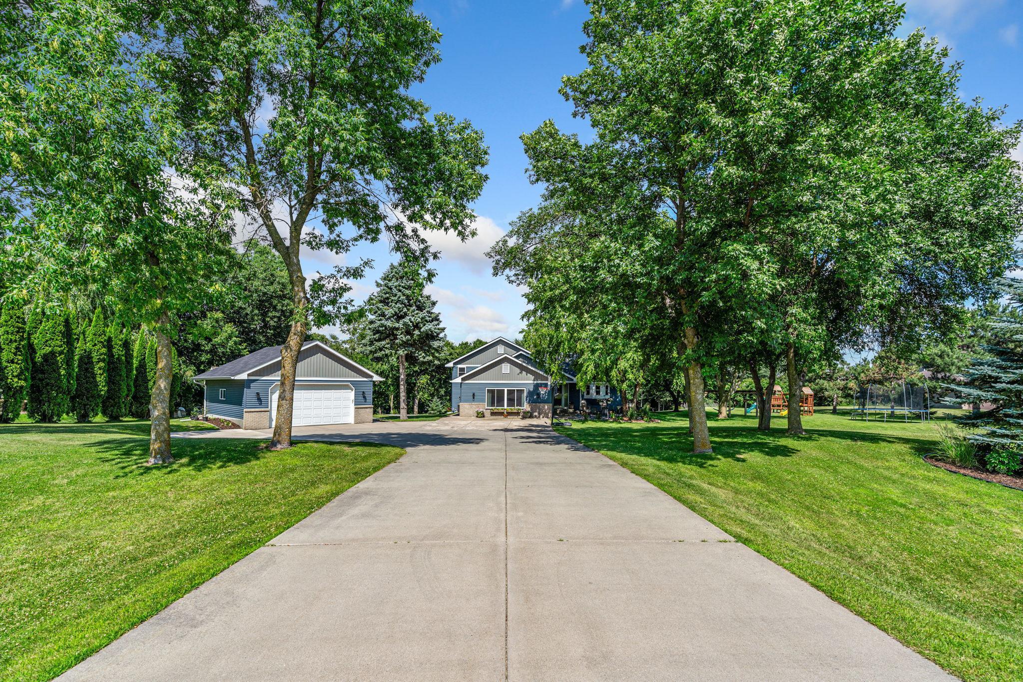 1094 Barton Ave Northwest  
