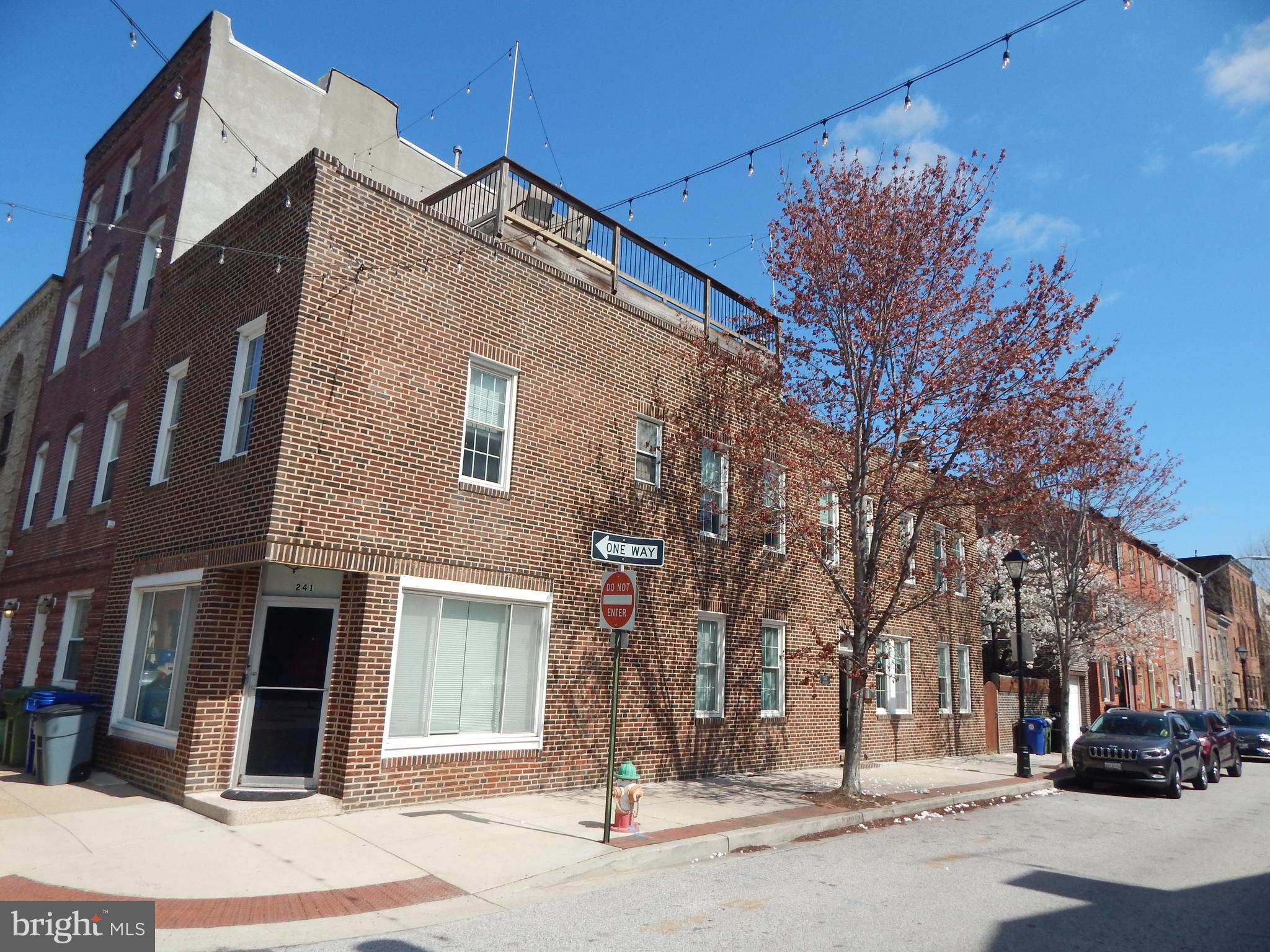 1002 Fawn Street Baltimore, MD 21202 - Photo 3 of 27 a building view
