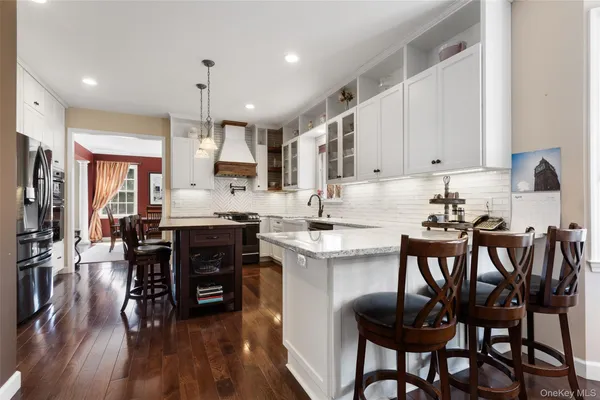 $1,189,000 | 6 Bassett Court, Baldwin Place, NY 10505