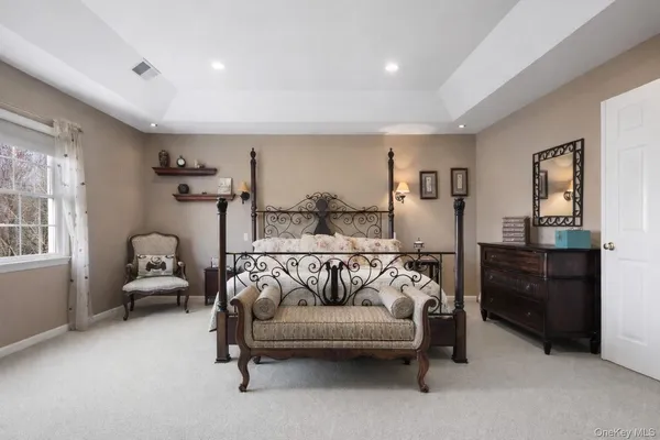 $1,189,000 | 6 Bassett Court, Baldwin Place, NY 10505