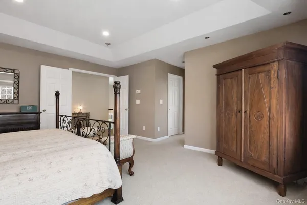 $1,189,000 | 6 Bassett Court, Baldwin Place, NY 10505