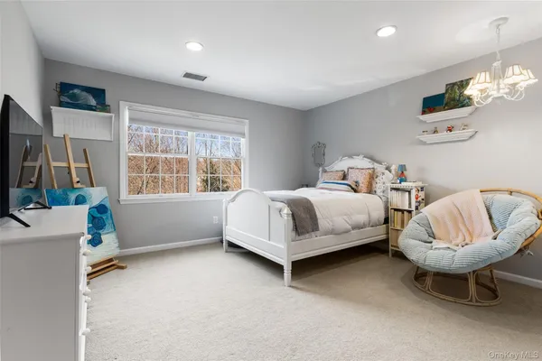 $1,189,000 | 6 Bassett Court, Baldwin Place, NY 10505