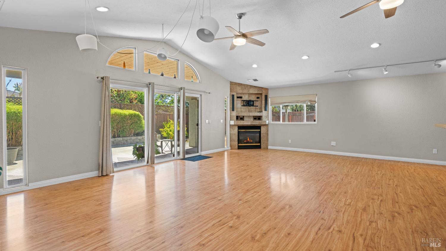 3564 Chanate Road Santa Rosa, CA 95404 - Photo 19 of 45 Great Room/Living Room