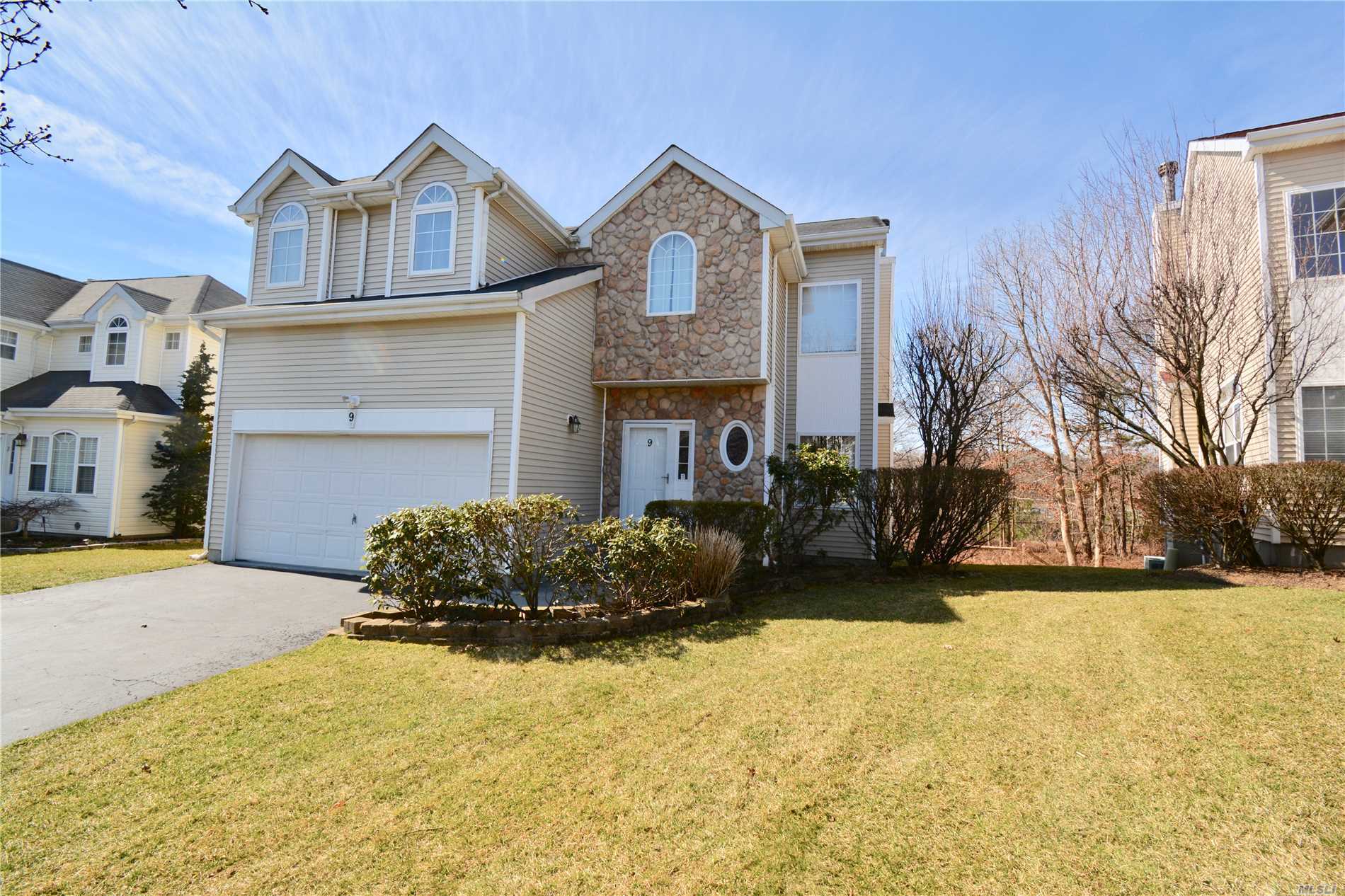 9 Sunflower Ridge Road Centereach, NY 11720 - Photo 1 of 1 Gallery Image 1