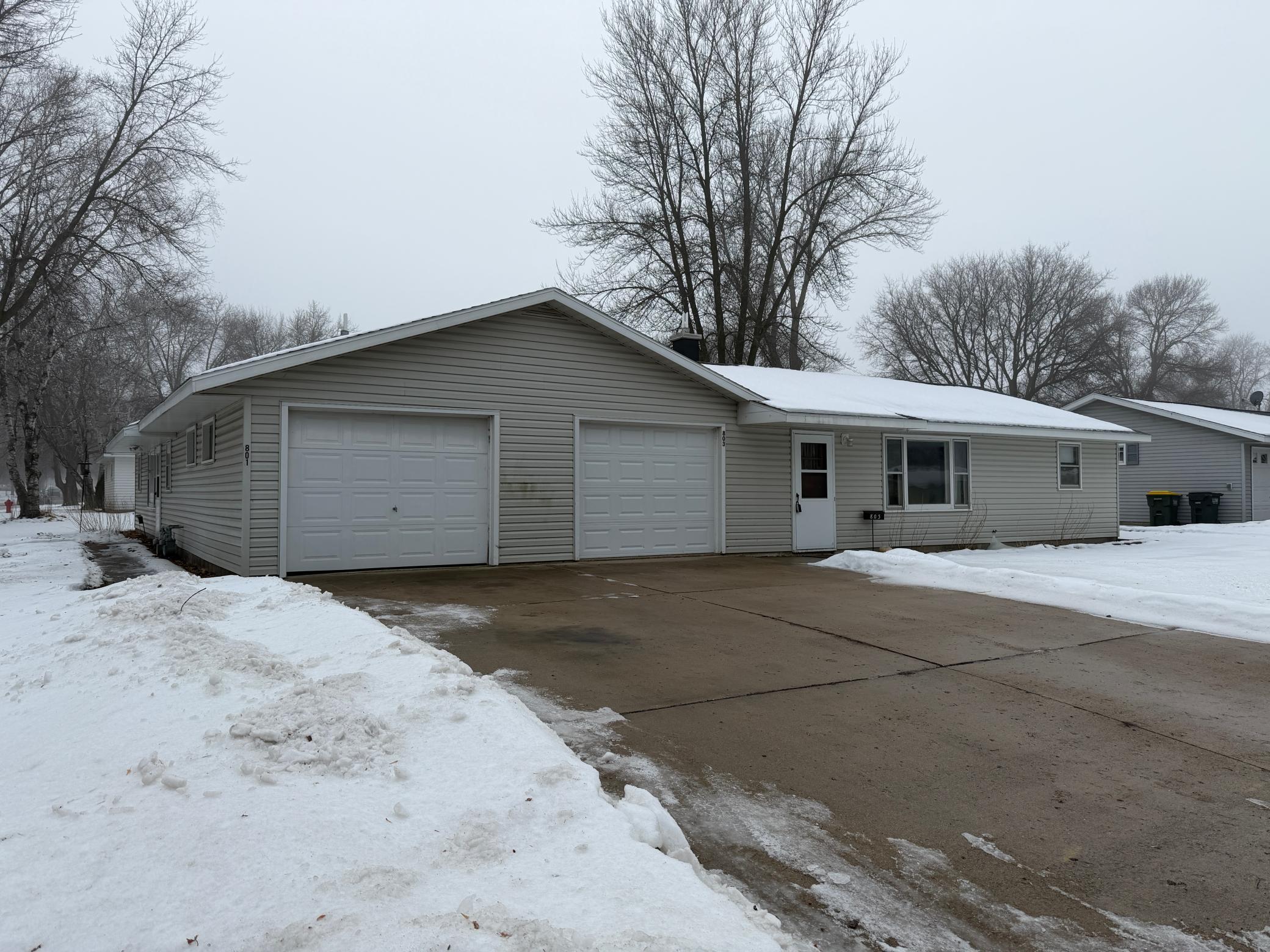 801 14th Avenue Southwest Willmar, MN 56201 - Photo 11 of 60