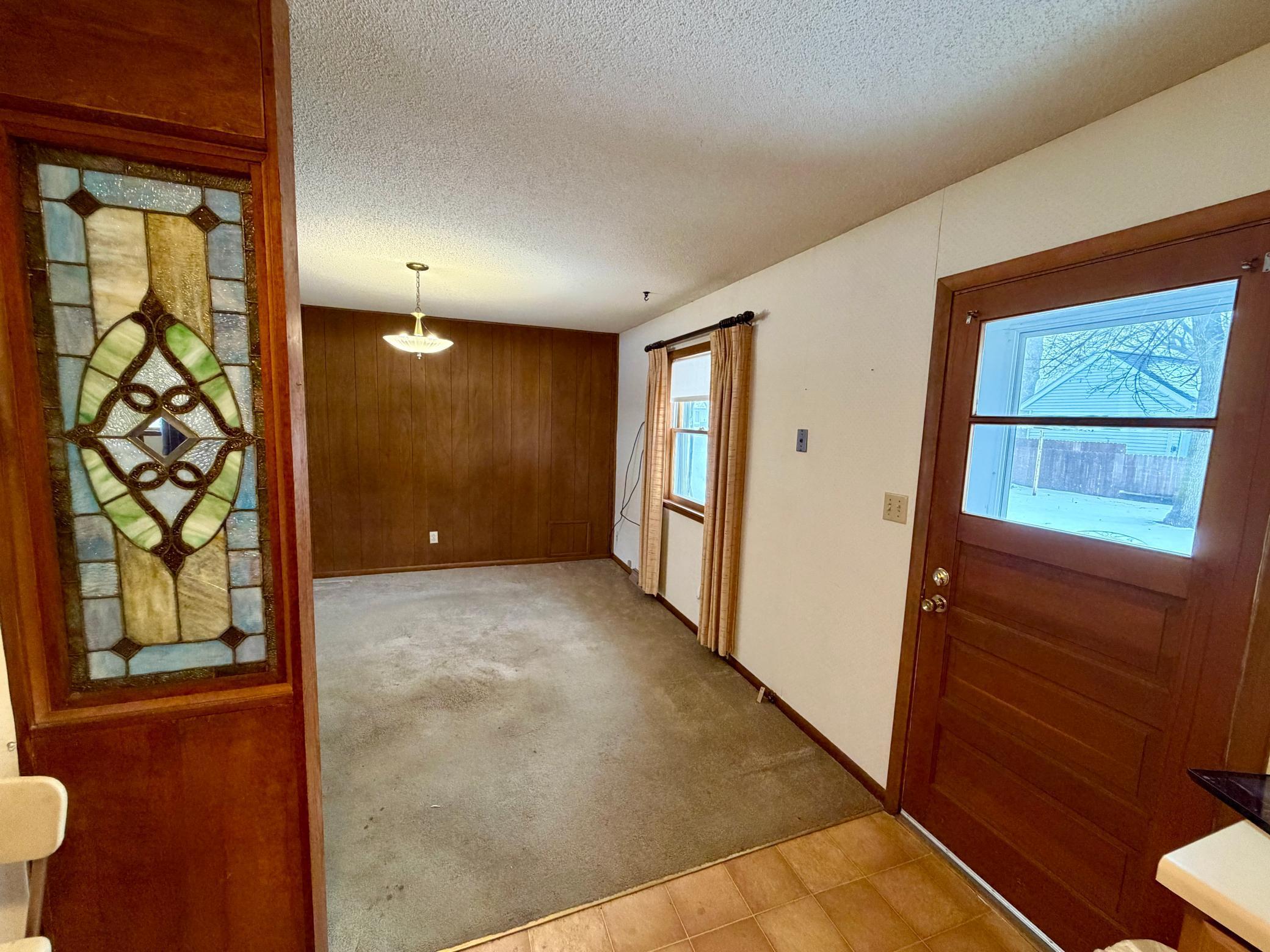 801 14th Avenue Southwest Willmar, MN 56201 - Photo 12 of 60