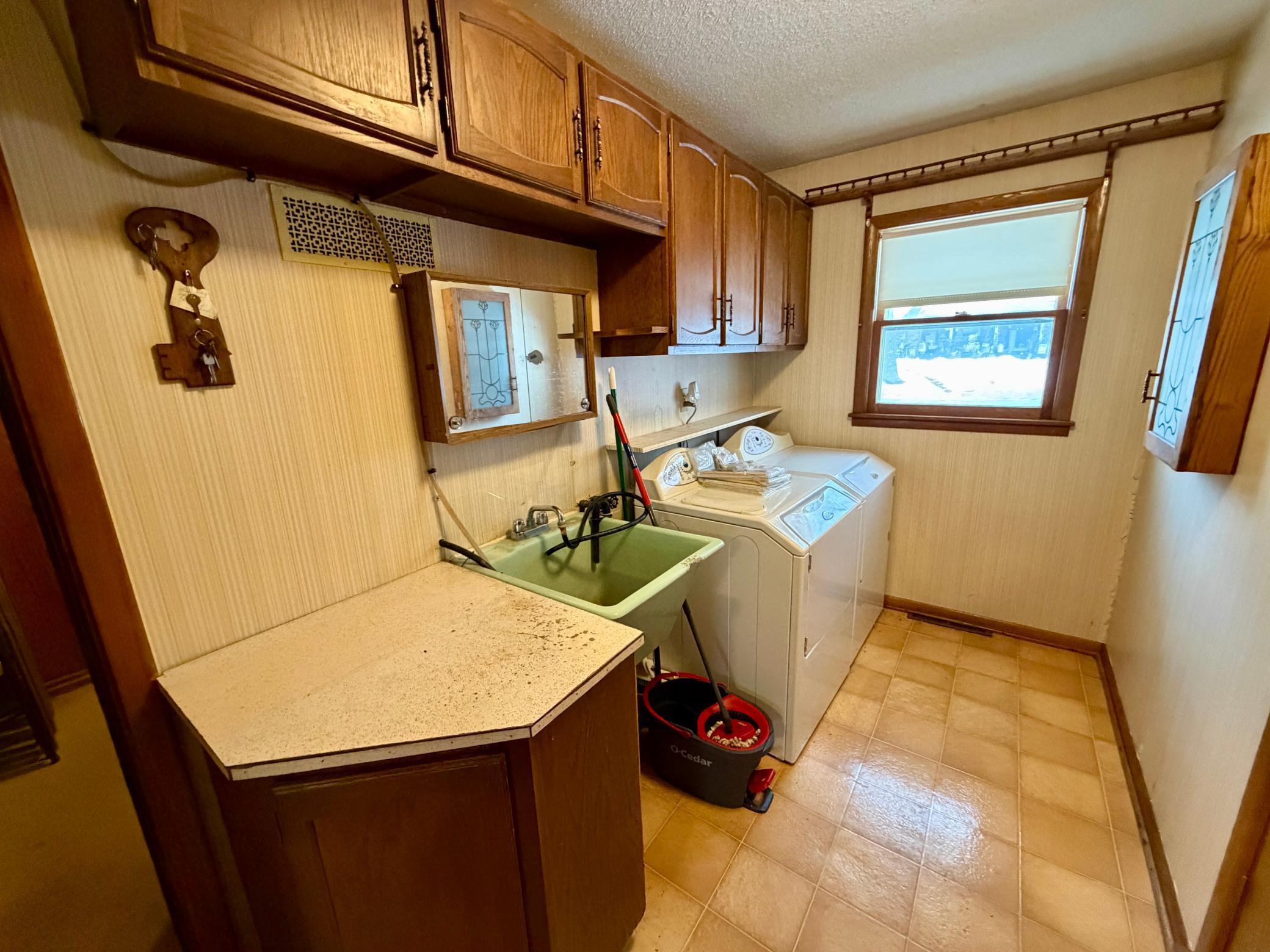 801 14th Avenue Southwest Willmar, MN 56201 - Photo 22 of 60