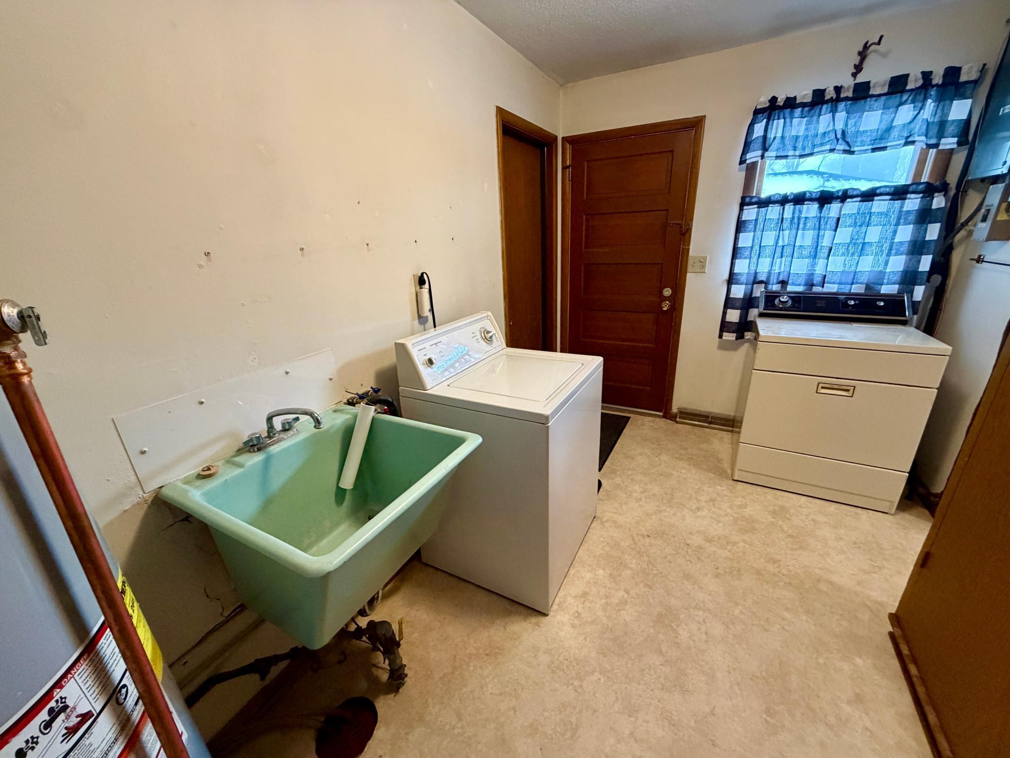 801 14th Avenue Southwest Willmar, MN 56201 - Photo 51 of 60