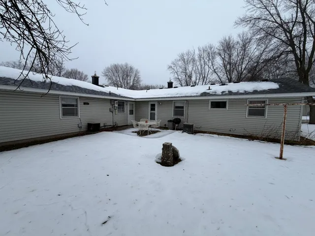 $250,000 | 801 14th Avenue Southwest, Willmar, MN 56201