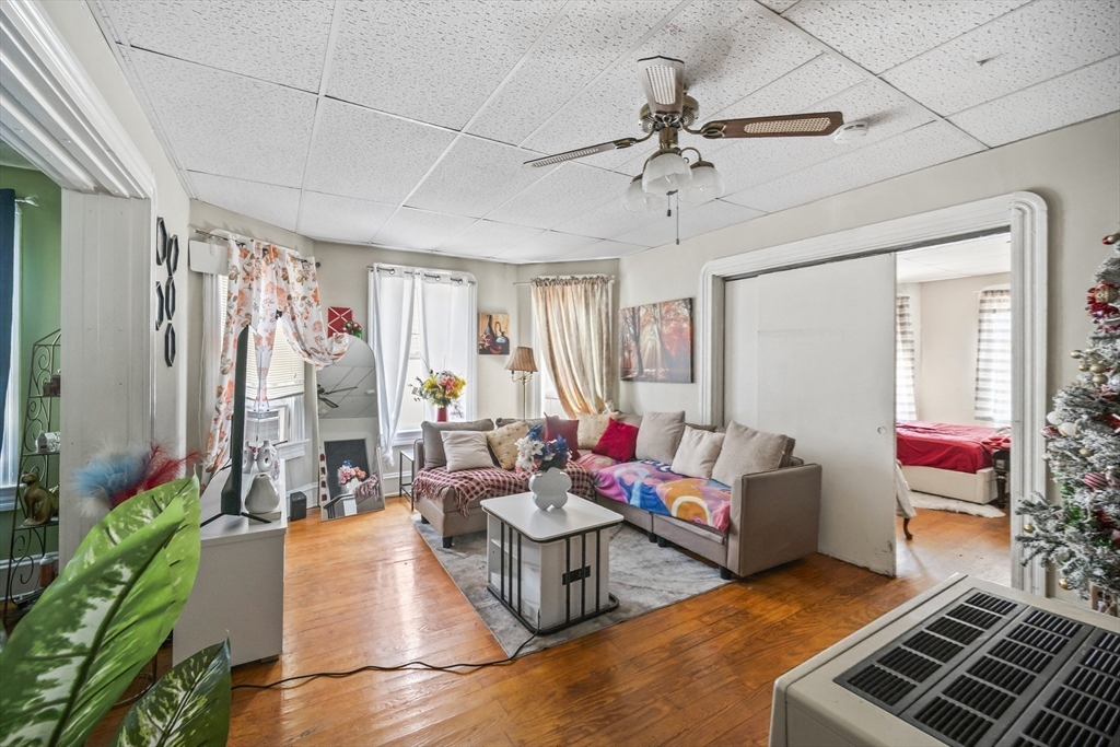 82 Snell Street Fall River, MA 02721 - Photo 9 of 20