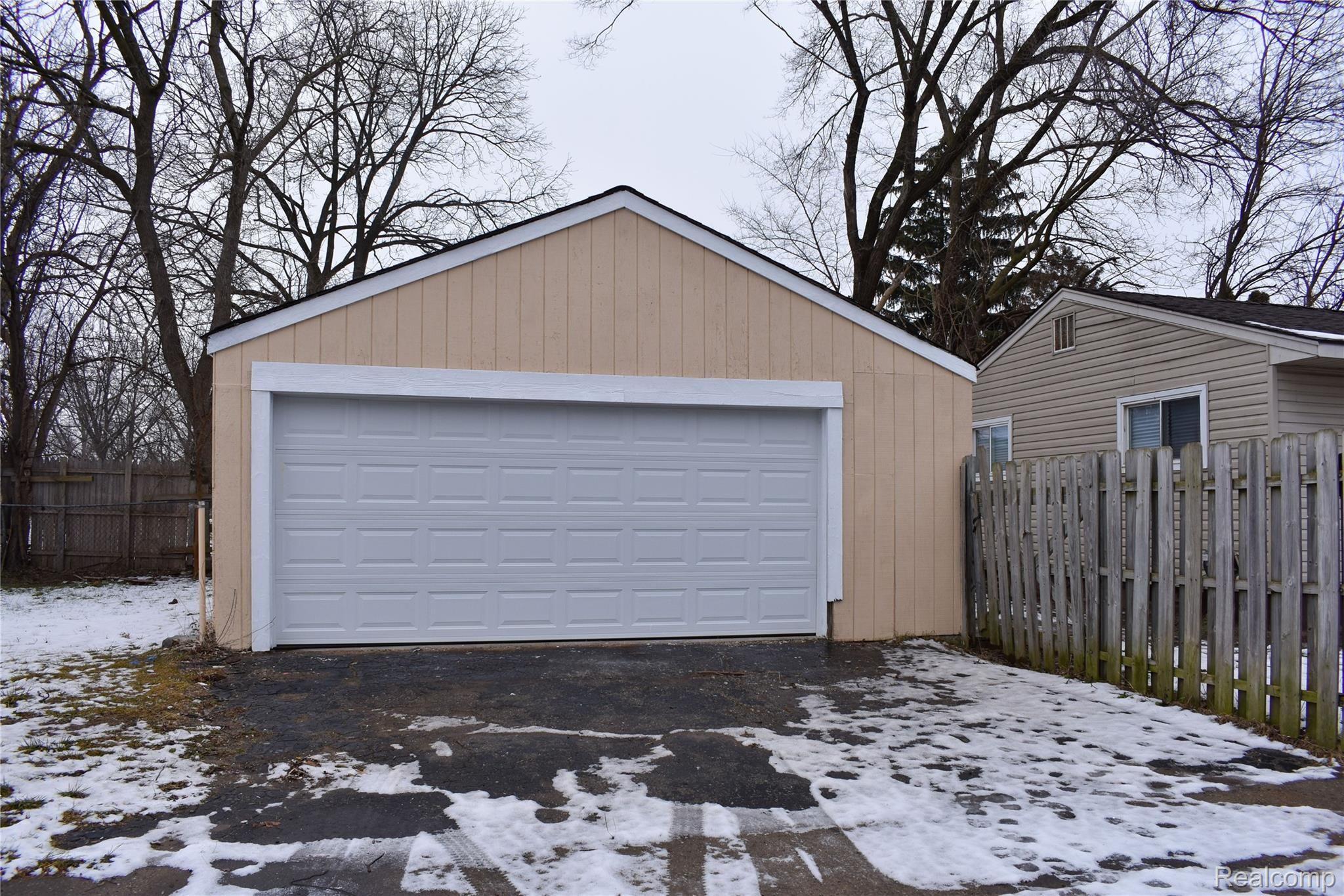 695 Kinney Road Pontiac, MI 48340 - Photo 22 of 23 Kinney-3.jpg