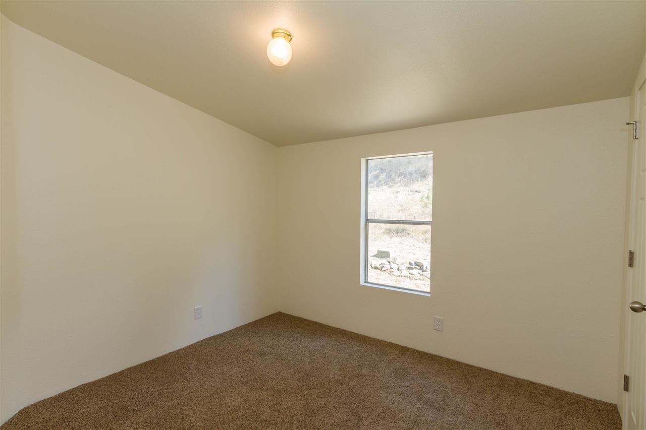 32222 North Hardesty Road Chattaroy, WA 99003 - Photo 11 of 15 Gallery Image 11