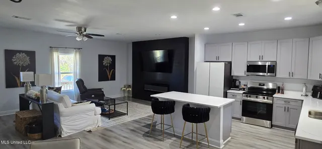 $265,000 | 1715 East Lakeshore Drive, Carriere, MS 39426