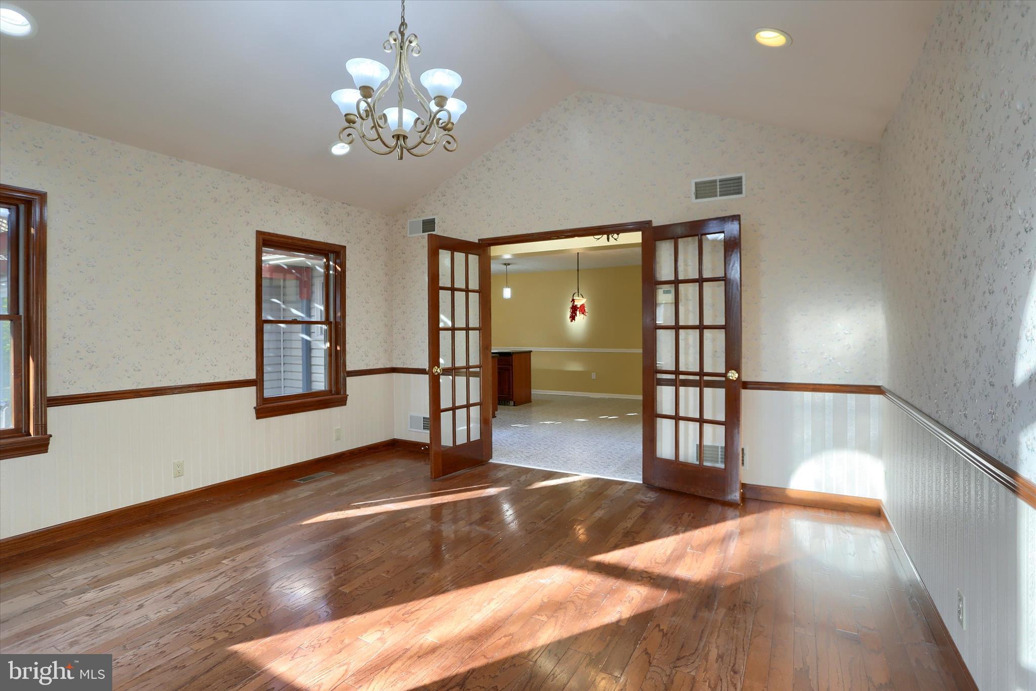 211 Frederick Street Highspire, PA 17034 - Photo 19 of 60