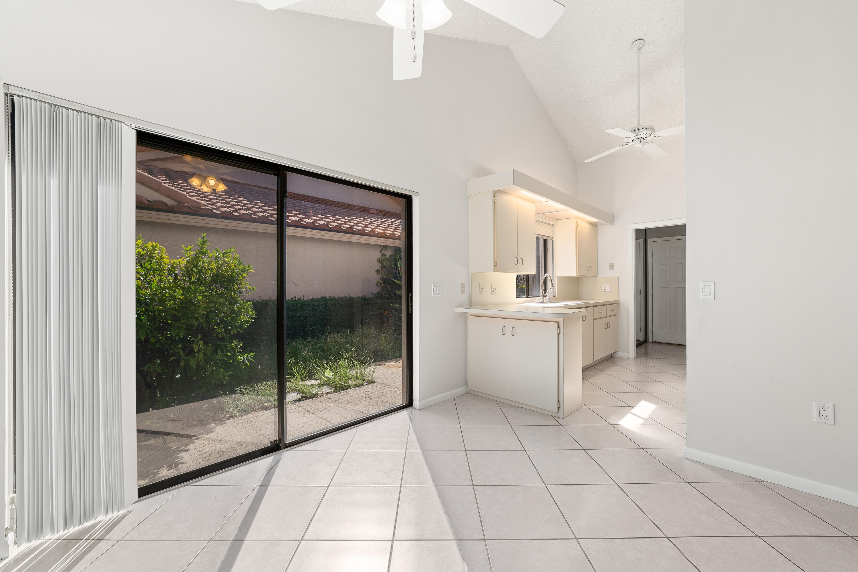 2630 Mohawk Circle West Palm Beach, FL 33409 - Photo 11 of 39 _DSC5227