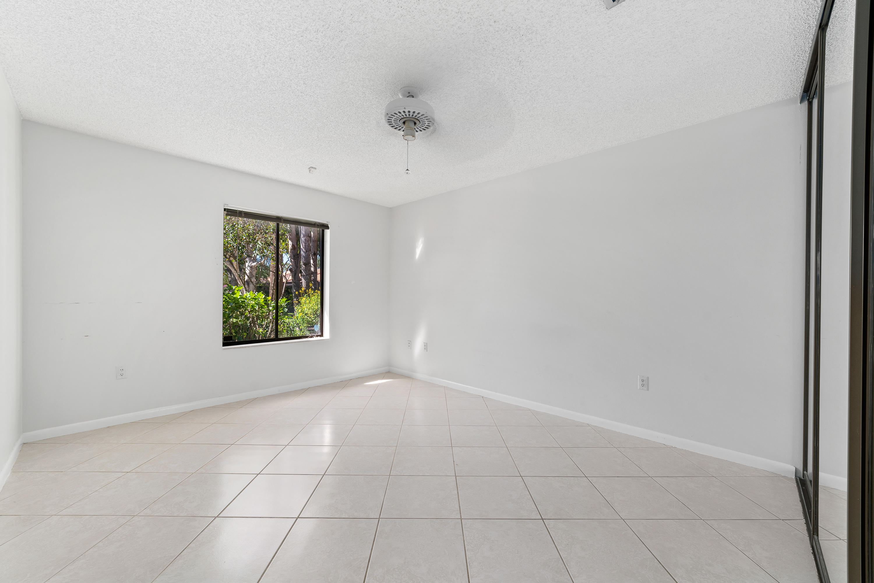 2630 Mohawk Circle West Palm Beach, FL 33409 - Photo 32 of 39 _DSC5383