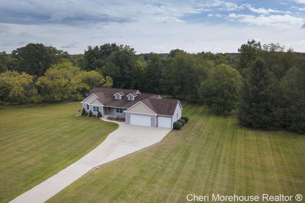 6968 Rivers Edge Lane Middleville, MI 49333 - Photo 2 of 53 IMG_6969
