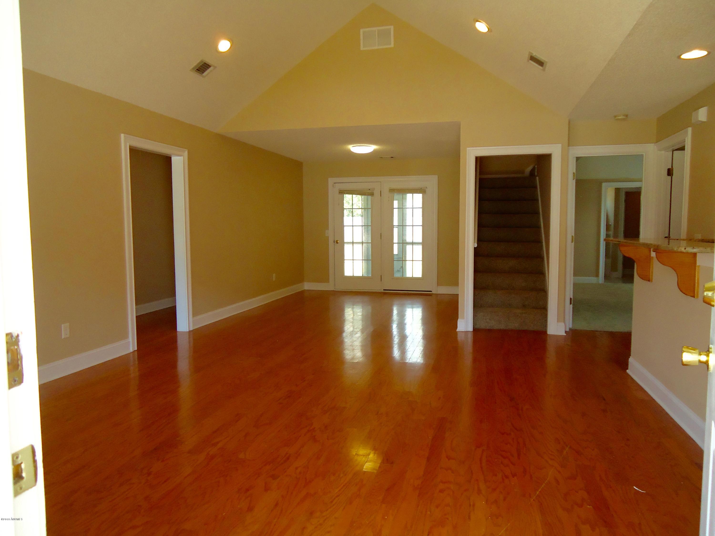 242 Brandon Cove Ridgeland, SC 29936 - Photo 4 of 36 DSC07404