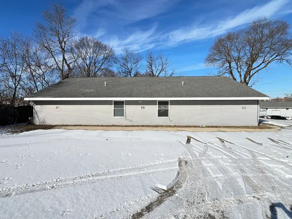 $99,000 | 227 East Washington Street, Freeport, IL 61032
