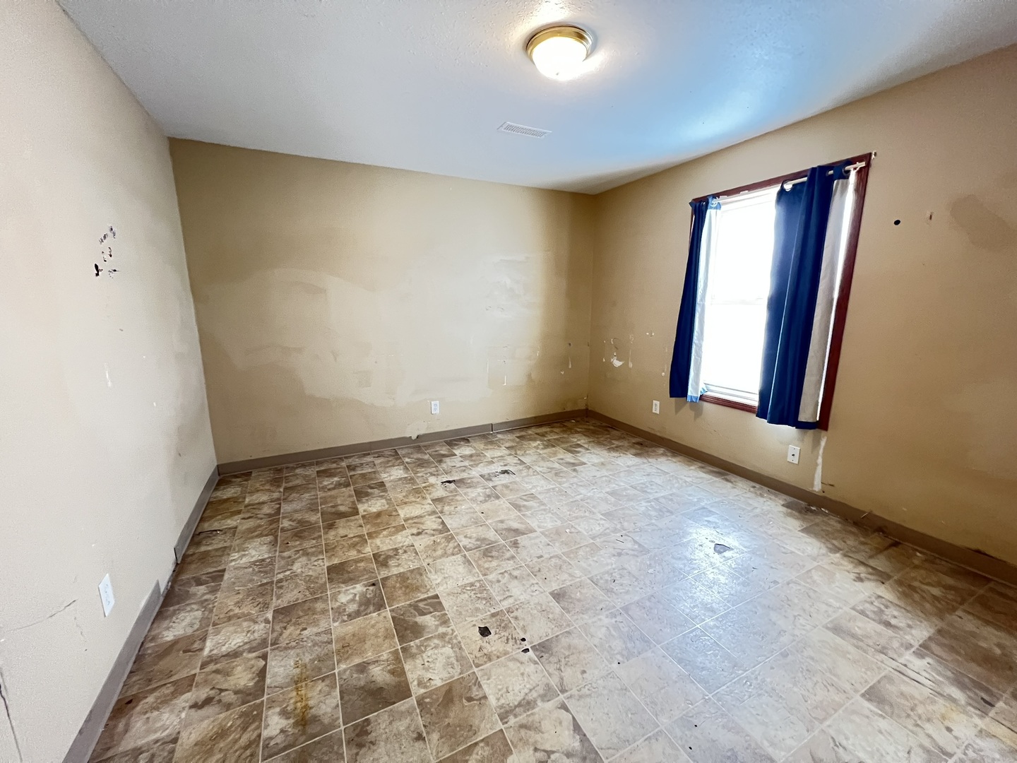 227 East Washington Street Freeport, IL 61032 - Photo 10 of 26