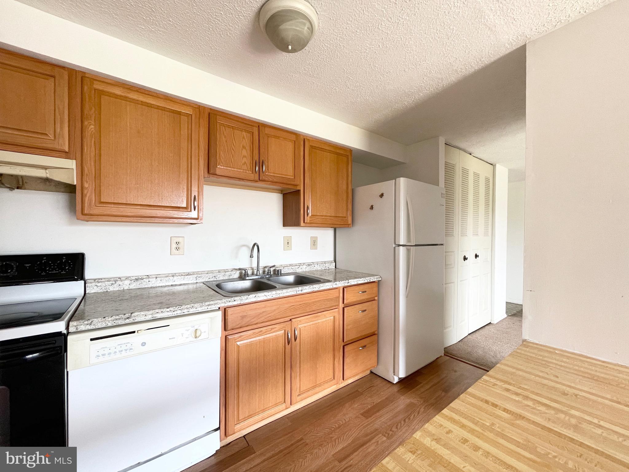 1001 Heather Ridge Drive, Unit 1G Frederick, MD 21702 - Photo 5 of 18