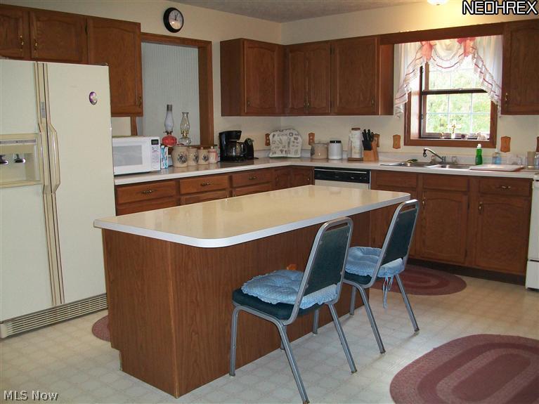 9681 Lee Road Seville, OH 44273 - Photo 3 of 25 Gallery Image 3