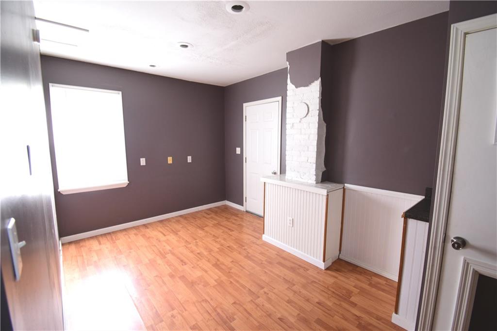 366 Reno Street Rochester, PA 15074 - Photo 13 of 16 Upper level den.
