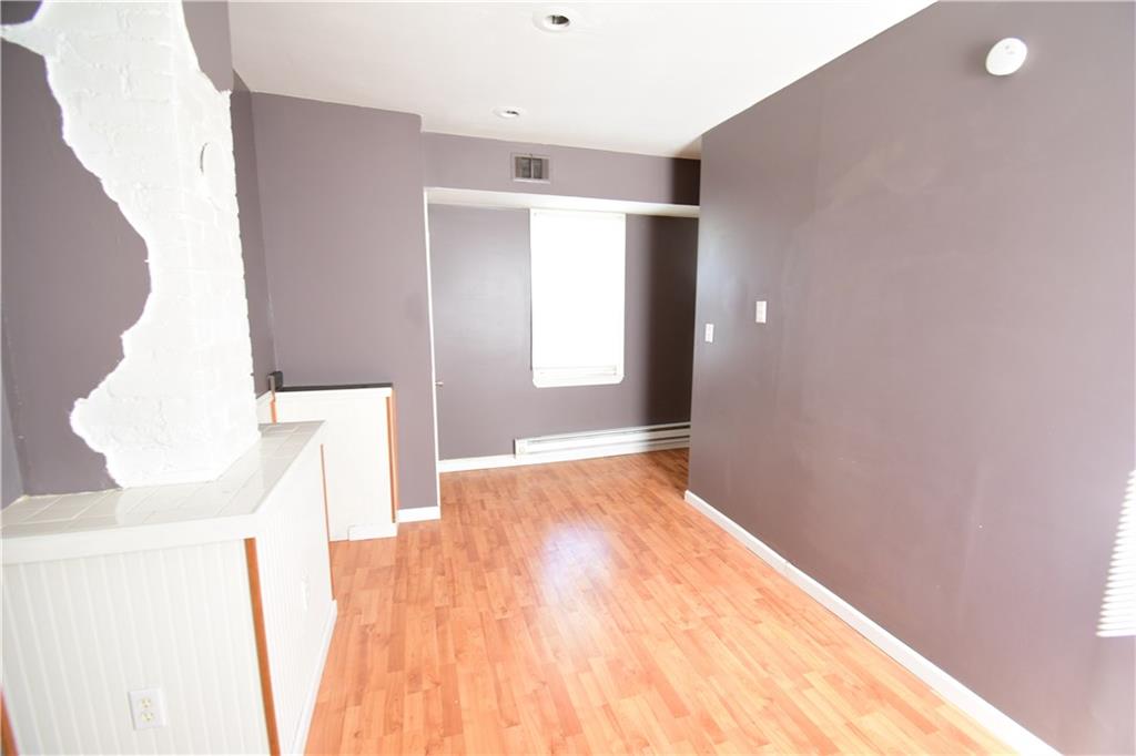 366 Reno Street Rochester, PA 15074 - Photo 14 of 16 Upper level den.