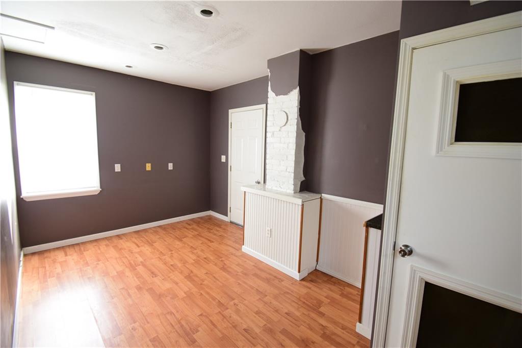 366 Reno Street Rochester, PA 15074 - Photo 15 of 16 Upper level den.