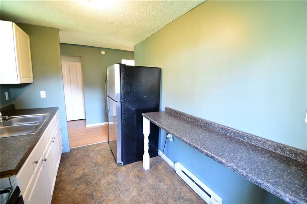 366 Reno Street Rochester, PA 15074 - Photo 3 of 16