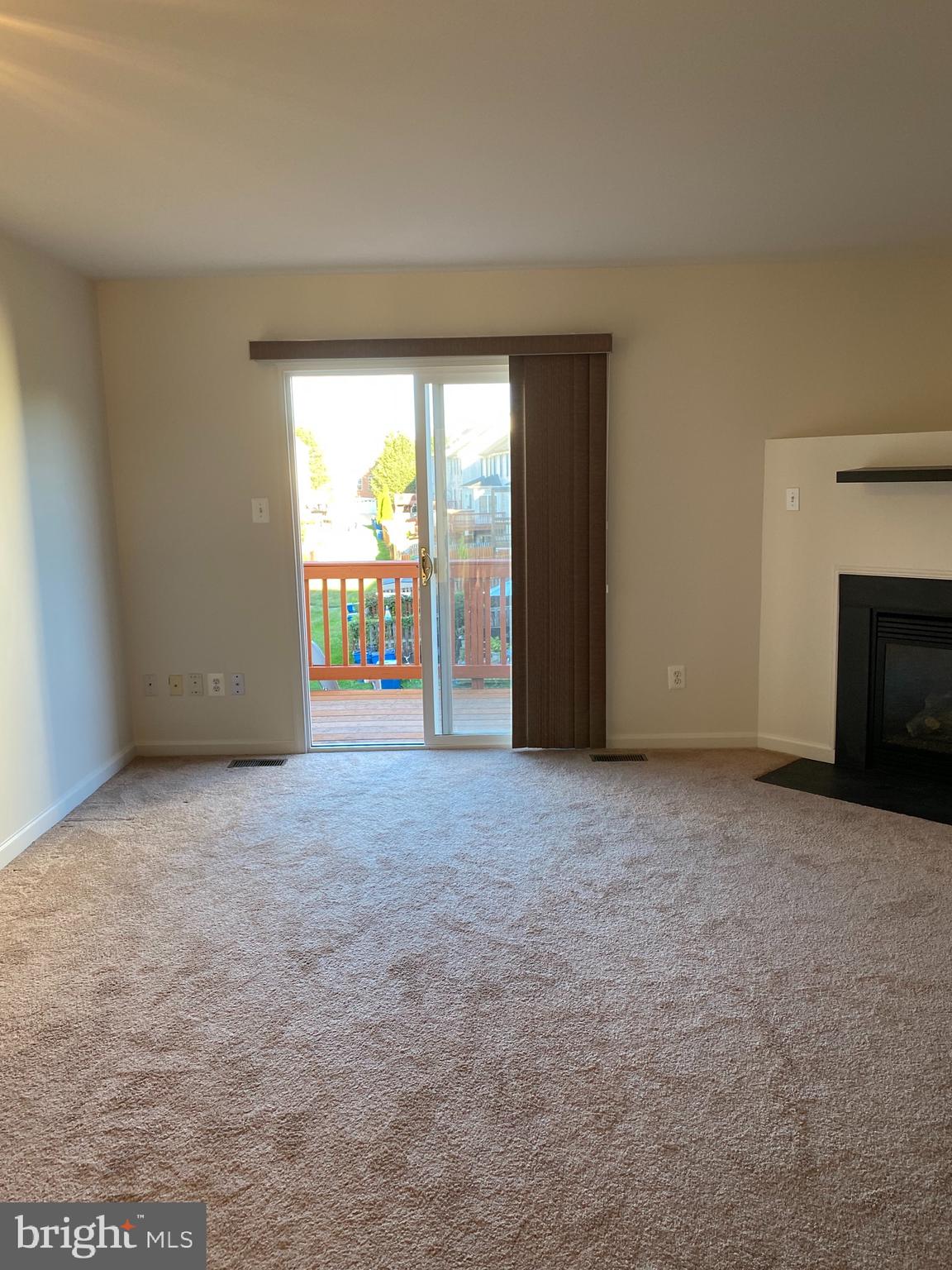 42793 Pilgrim Square Chantilly, VA 20152 - Photo 16 of 22