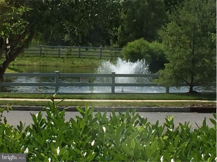 44 Windsor Pond Road Princeton Junction, NJ 08550 - Photo 2 of 23 Gallery Image 2