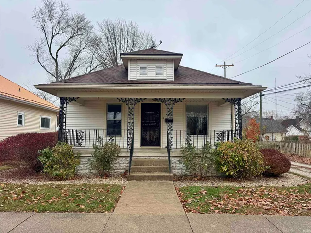 $135,000 | 405 North Front Street, North Manchester, IN 46962