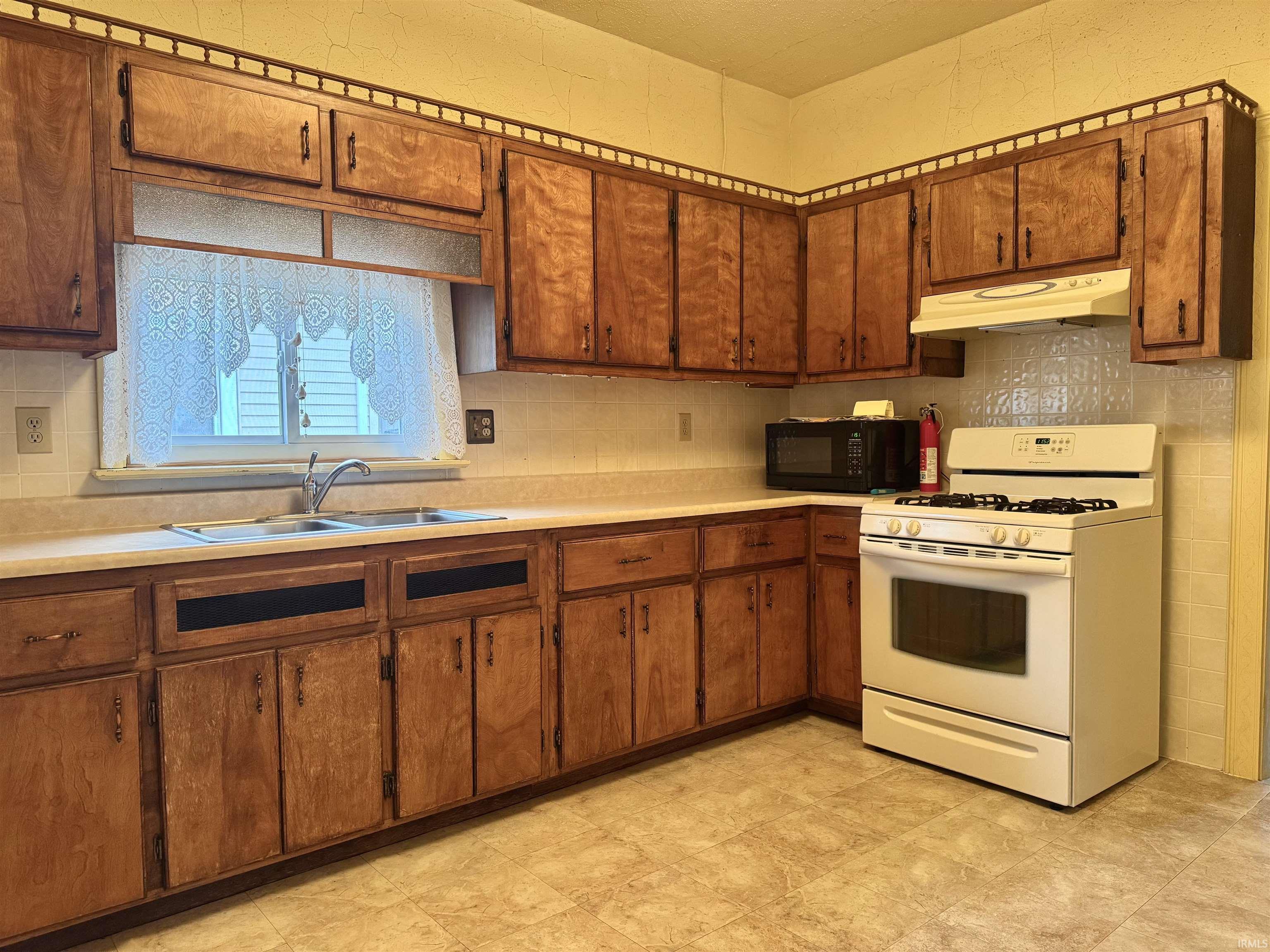 405 North Front Street North Manchester, IN 46962 - Photo 15 of 27