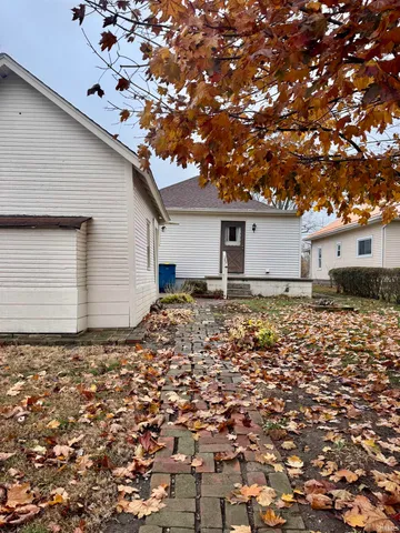 $135,000 | 405 North Front Street, North Manchester, IN 46962