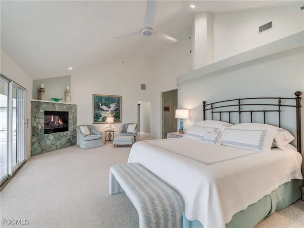$9,700,000 | 16770 Captiva Drive, Captiva, FL 33924
