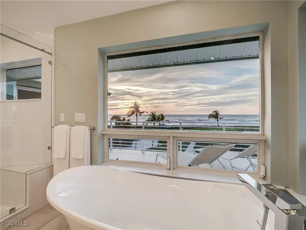 $9,700,000 | 16770 Captiva Drive, Captiva, FL 33924