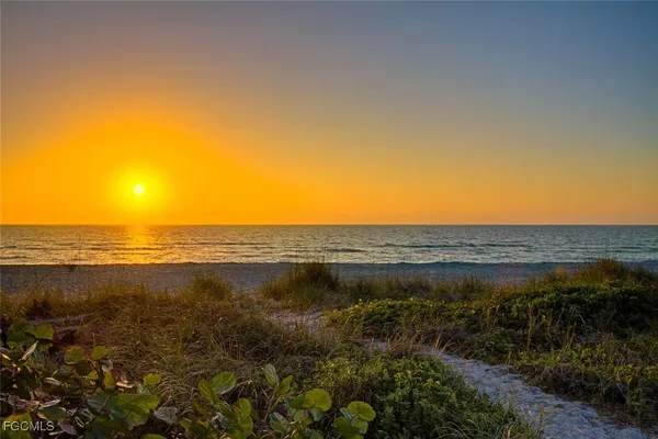 $9,700,000 | 16770 Captiva Drive, Captiva, FL 33924