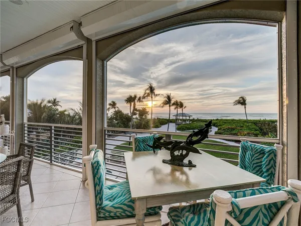 $9,700,000 | 16770 Captiva Drive, Captiva, FL 33924